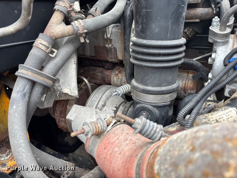 image for item FB3411 2010 International 7500 dump truck