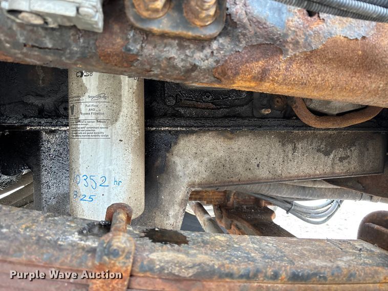 image for item FB3411 2010 International 7500 dump truck