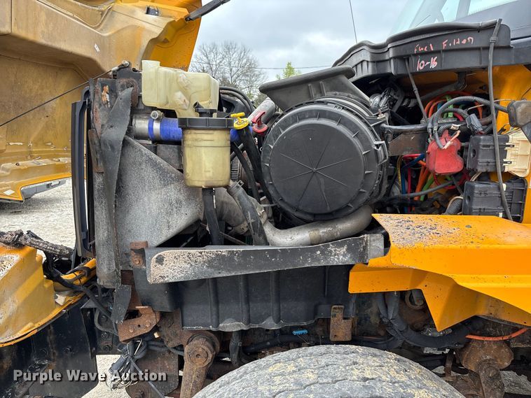 image for item FB3411 2010 International 7500 dump truck