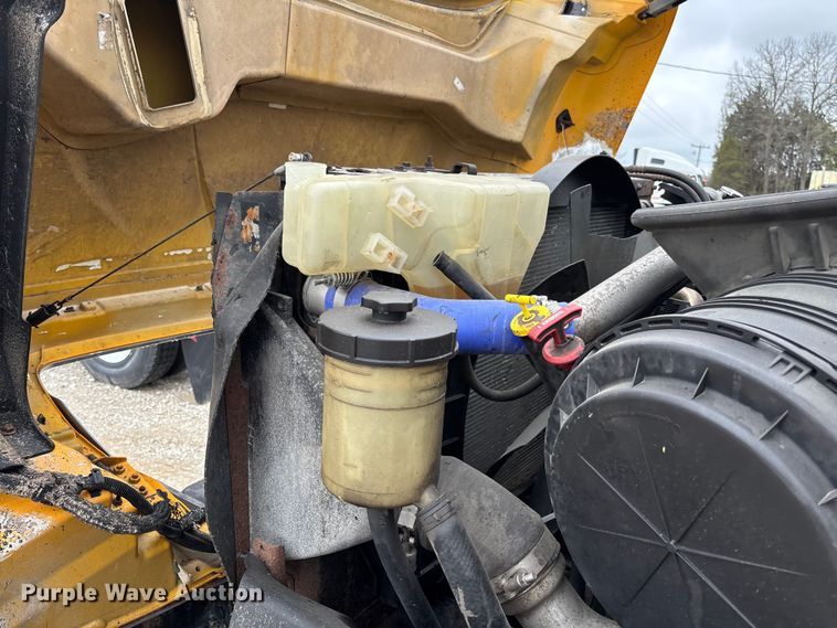 image for item FB3411 2010 International 7500 dump truck