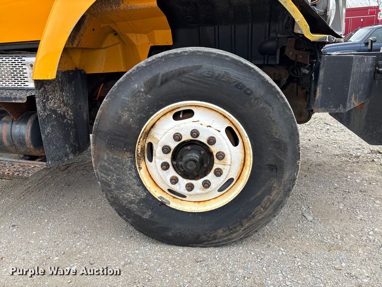 image for item FB3411 2010 International 7500 dump truck