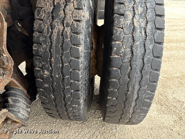 image for item FB3411 2010 International 7500 dump truck