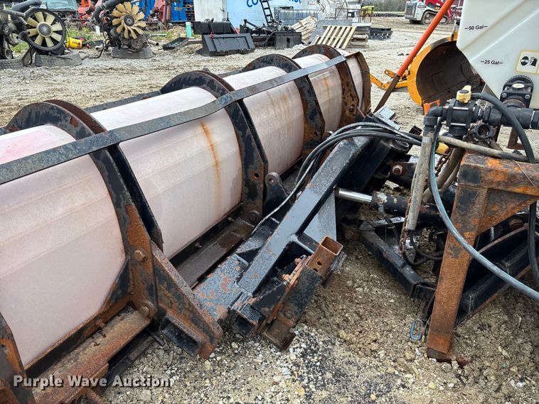 image for item FB3419 truck attachments