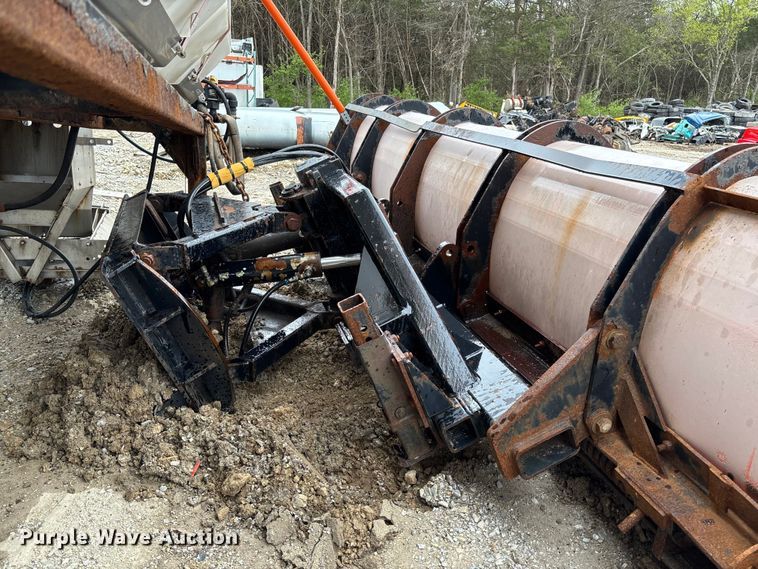 image for item FB3419 truck attachments