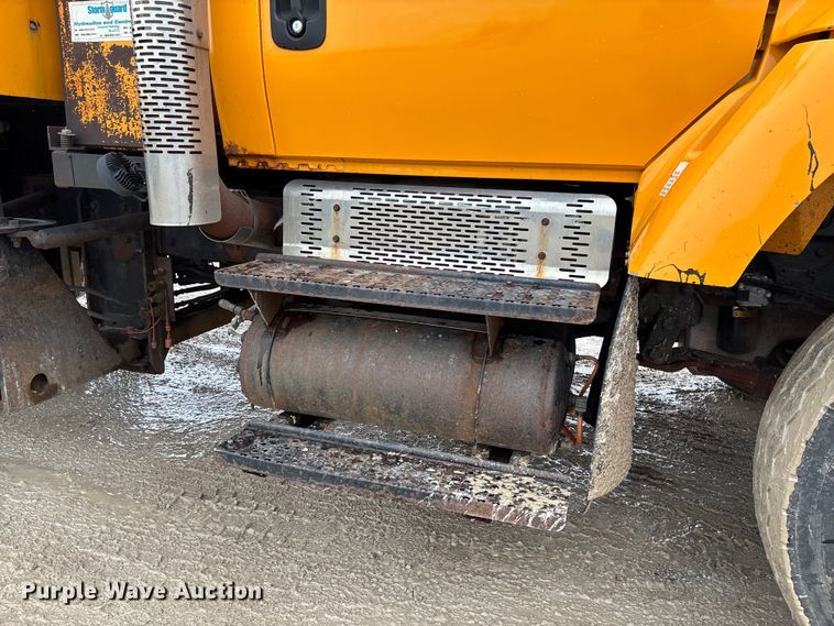 image for item FB3420 2011 International 7500 dump truck