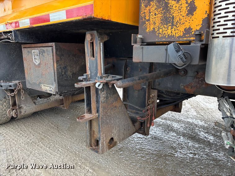 image for item FB3420 2011 International 7500 dump truck