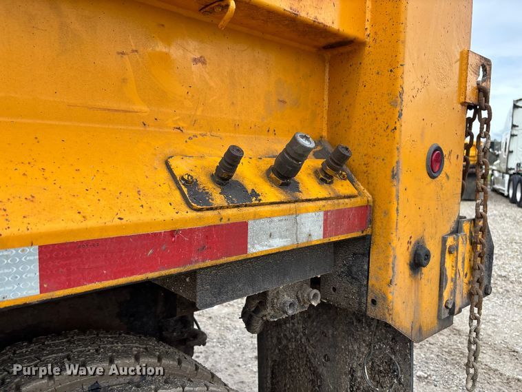 image for item FB3420 2011 International 7500 dump truck