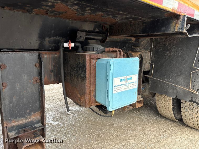 image for item FB3420 2011 International 7500 dump truck