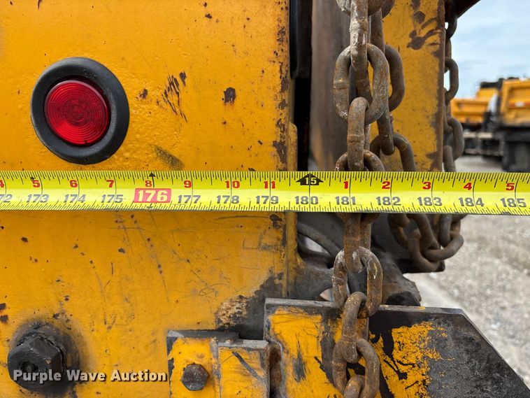 image for item FB3420 2011 International 7500 dump truck