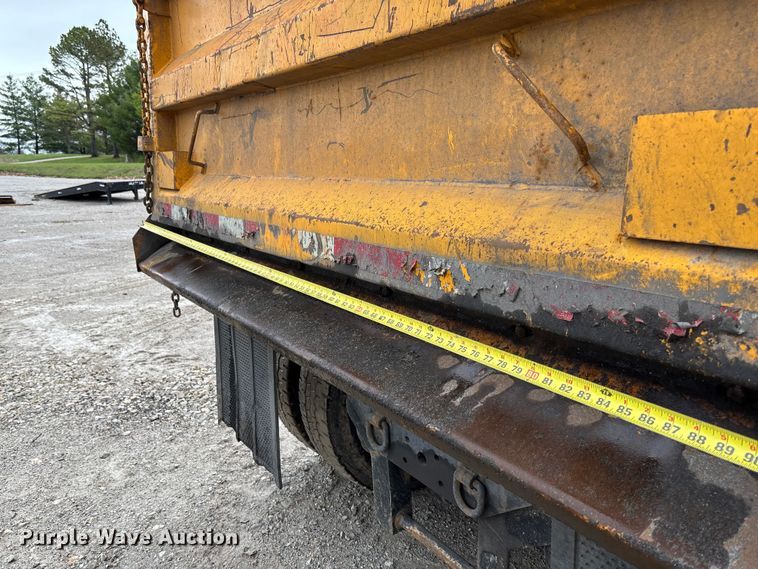 image for item FB3420 2011 International 7500 dump truck