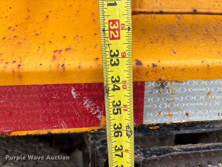 image for item FB3420 2011 International 7500 dump truck