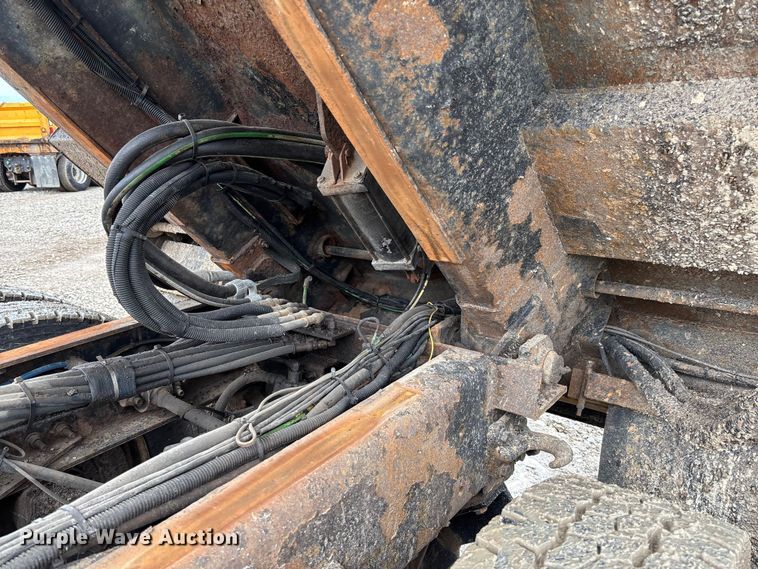 image for item FB3420 2011 International 7500 dump truck