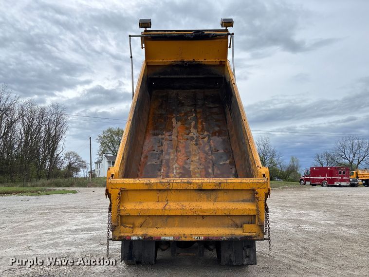image for item FB3420 2011 International 7500 dump truck