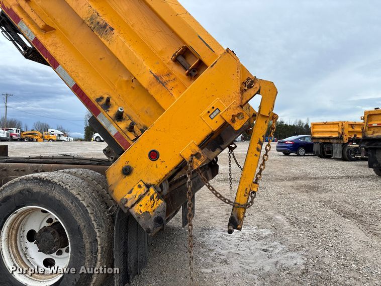 image for item FB3420 2011 International 7500 dump truck