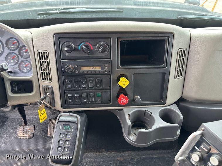 image for item FB3420 2011 International 7500 dump truck