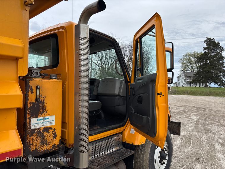 image for item FB3420 2011 International 7500 dump truck