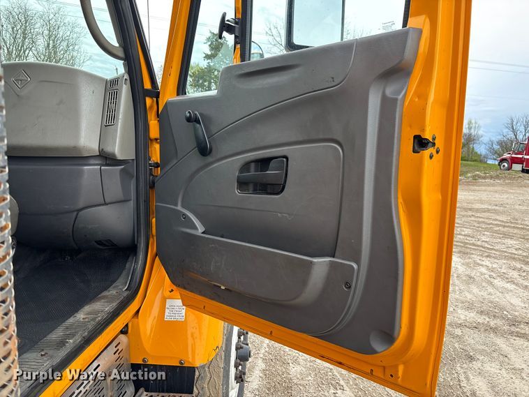 image for item FB3420 2011 International 7500 dump truck