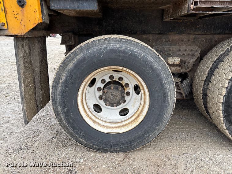 image for item FB3420 2011 International 7500 dump truck