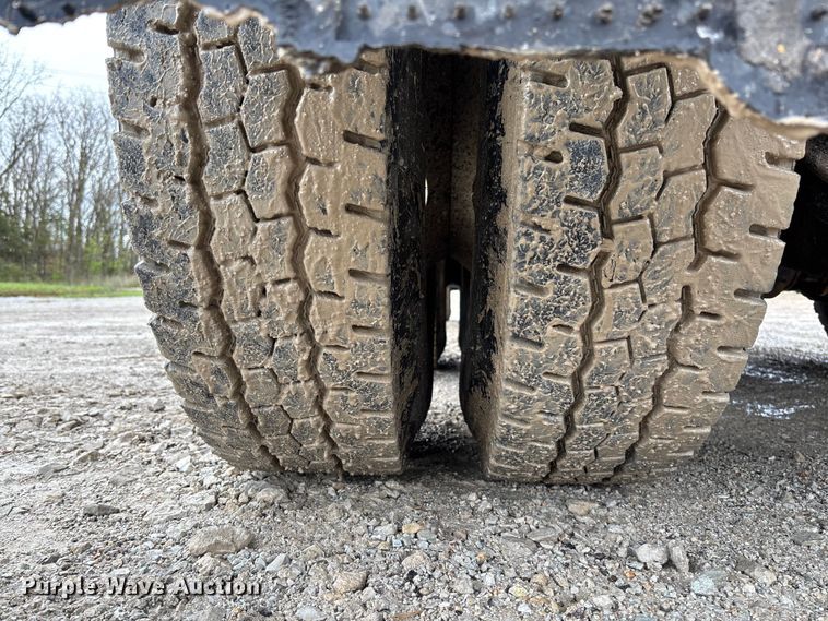 image for item FB3420 2011 International 7500 dump truck