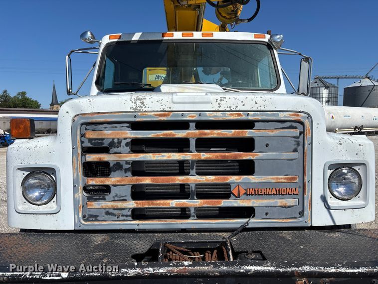 image for item FB3545 1987 International 1754 digger derrick truck