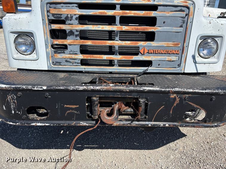image for item FB3545 1987 International 1754 digger derrick truck