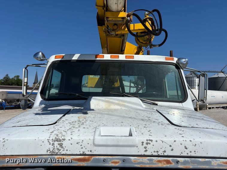 image for item FB3545 1987 International 1754 digger derrick truck