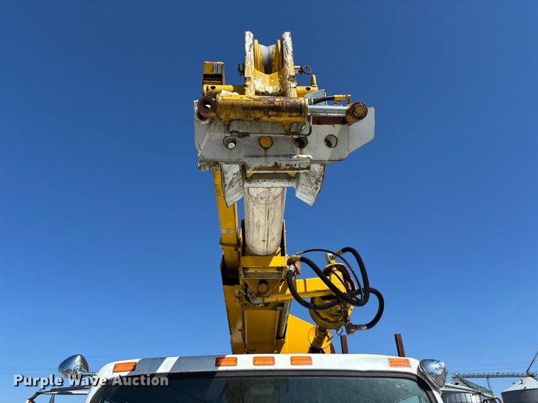 image for item FB3545 1987 International 1754 digger derrick truck