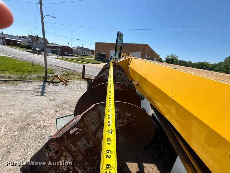 image for item FB3545 1987 International 1754 digger derrick truck