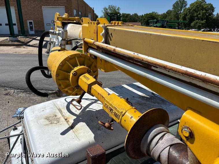 image for item FB3545 1987 International 1754 digger derrick truck