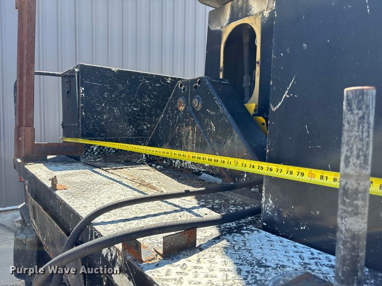 image for item FB3545 1987 International 1754 digger derrick truck