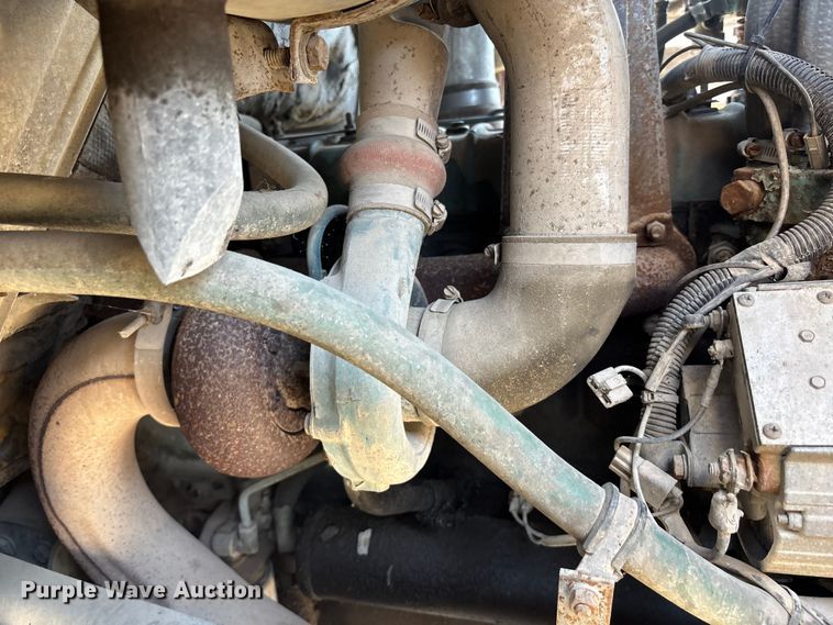 image for item FB3545 1987 International 1754 digger derrick truck