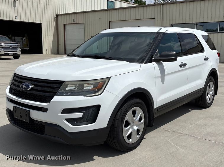 image for item FB3658 2016 Ford Explorer Police SUV
