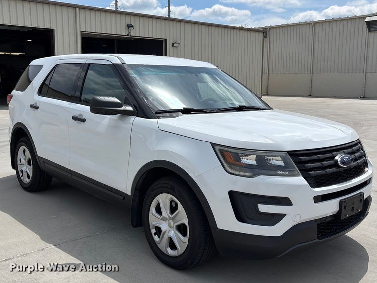 image for item FB3658 2016 Ford Explorer Police SUV