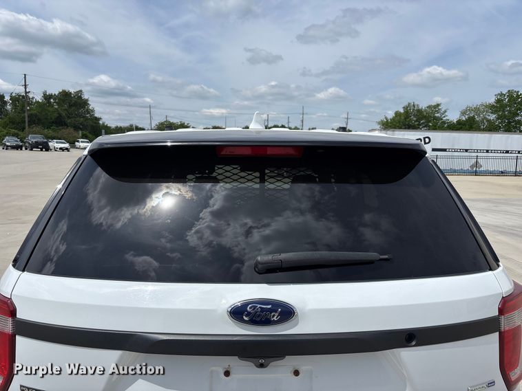 image for item FB3658 2016 Ford Explorer Police SUV