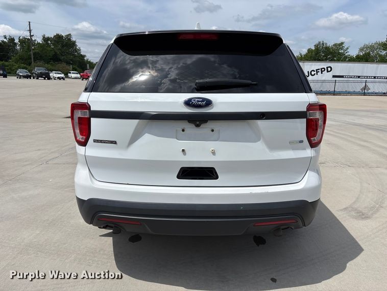 image for item FB3658 2016 Ford Explorer Police SUV