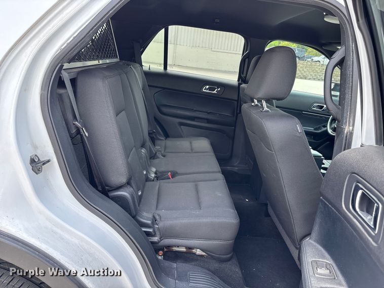image for item FB3658 2016 Ford Explorer Police SUV
