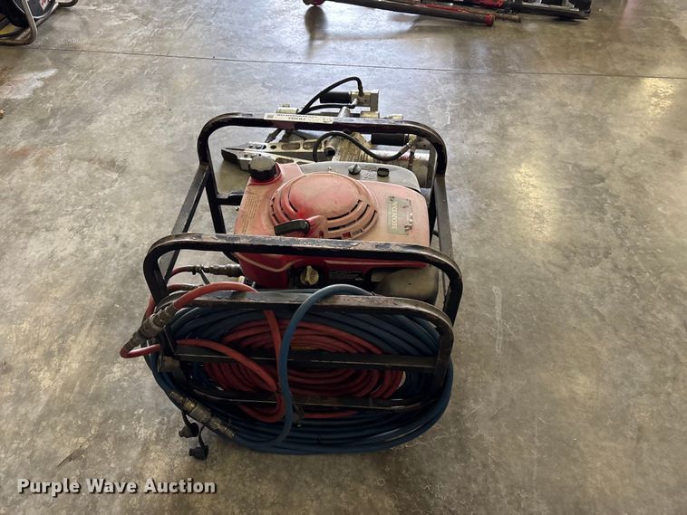 image for item FB3665 Amkus Rescue System jaws of life equipment