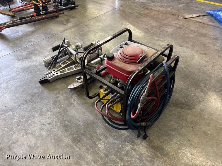 image for item FB3665 Amkus Rescue System jaws of life equipment