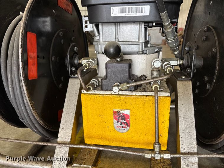 image for item FB3667 Amkus Rescue System jaws of life equipment