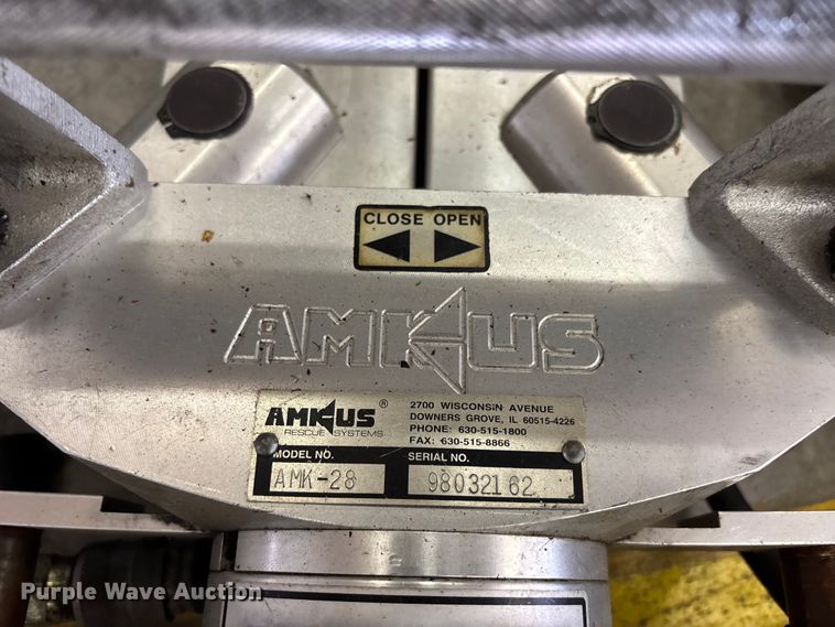 image for item FB3667 Amkus Rescue System jaws of life equipment