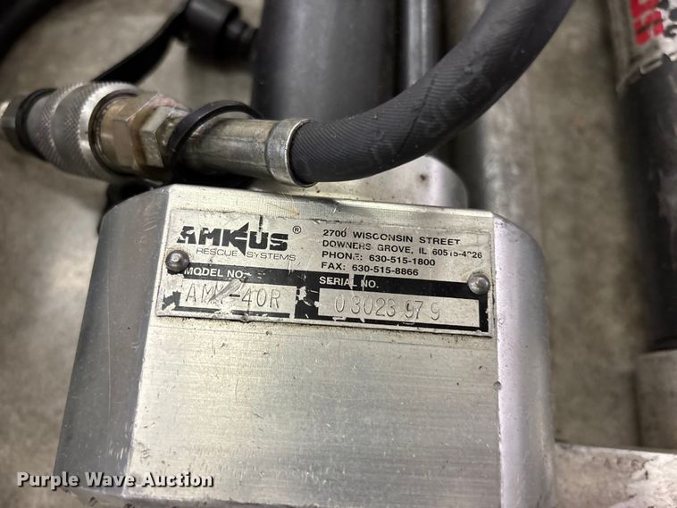 image for item FB3667 Amkus Rescue System jaws of life equipment