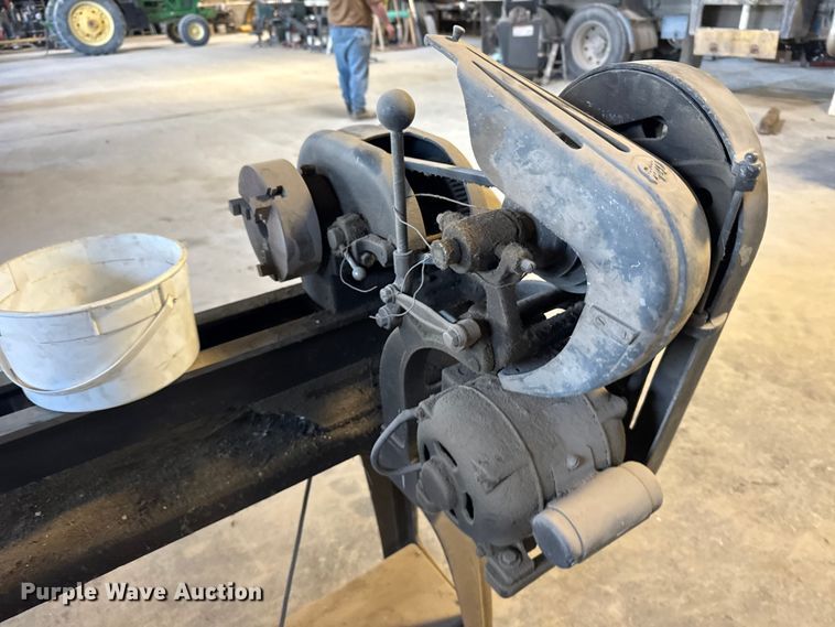 image for item FB7217 Atlas TH54 metal lathe