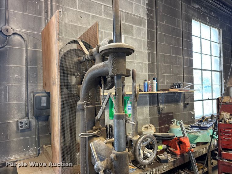 image for item FB7218 The Hendrie & Bolthoff Mfg. drill press