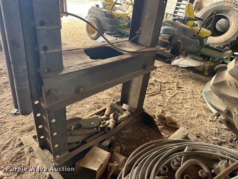 image for item FB7225 Cambria hydraulic press