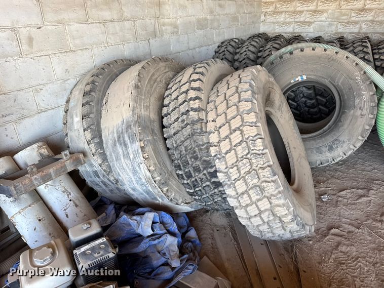 image for item FB7226 (4) 14.00R24 motor grader tires