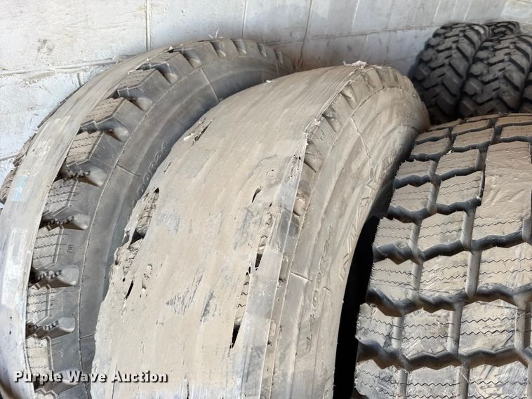 image for item FB7226 (4) 14.00R24 motor grader tires