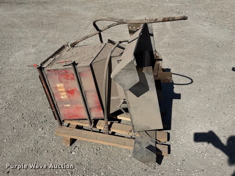image for item FB7229 Swenson spreader
