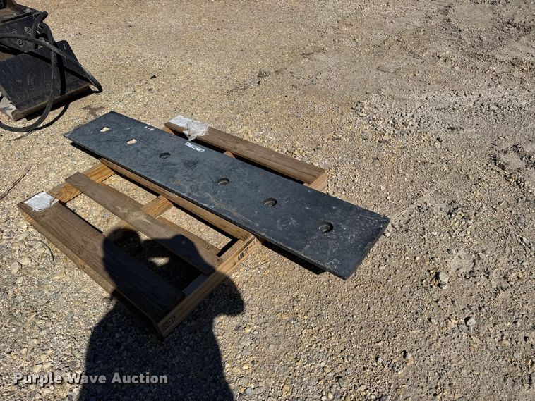 image for item FB7231 78