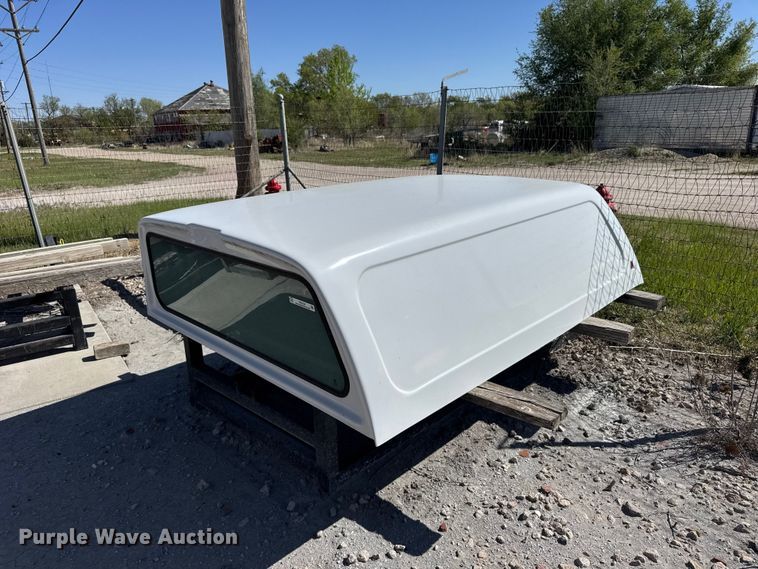 image for item FB7234 Leer pickup truck topper