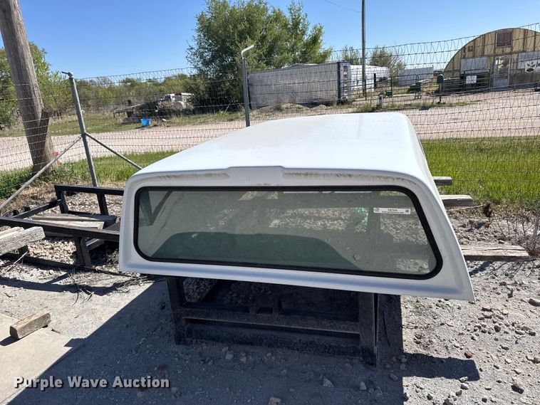 image for item FB7234 Leer pickup truck topper